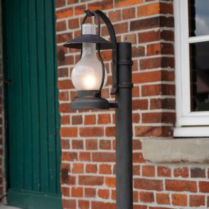 Robers / Outdoor Post Lamp / AL 6904