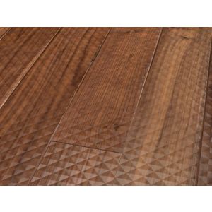 Bassano Parquet / Walnut parquet / Cubic Chefren