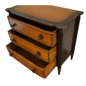 Pregno / Dressers / Louis XVI Style