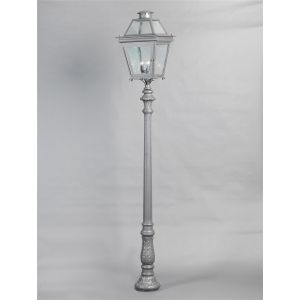 Officina Ciani / Outdoor Post Lights / Iron GL3008POLE-1 Scala