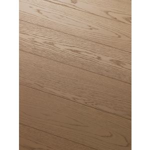 Berti / Oak Parquet And Other Woods Essential / Oak Duna pre-finished light wood flooring Chevron